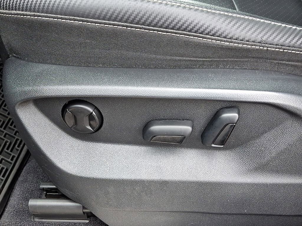 Certified 2022 Volkswagen Atlas Cross Sport SE image 26