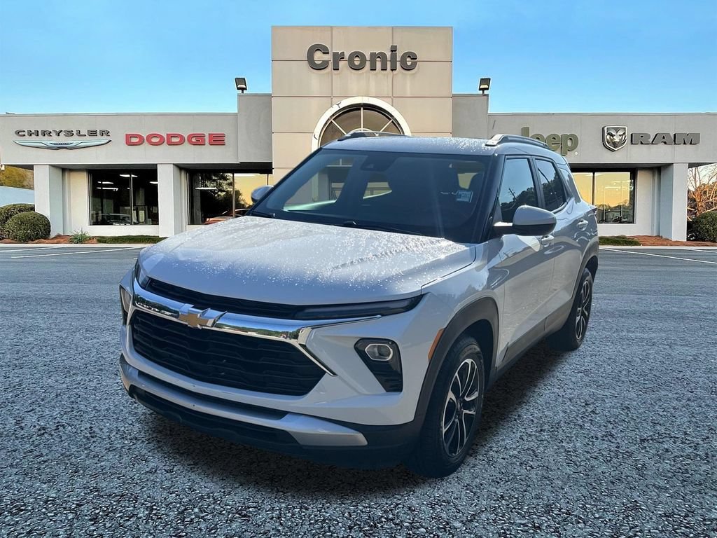 Used 2025 Chevrolet TrailBlazer LT FWD image 7