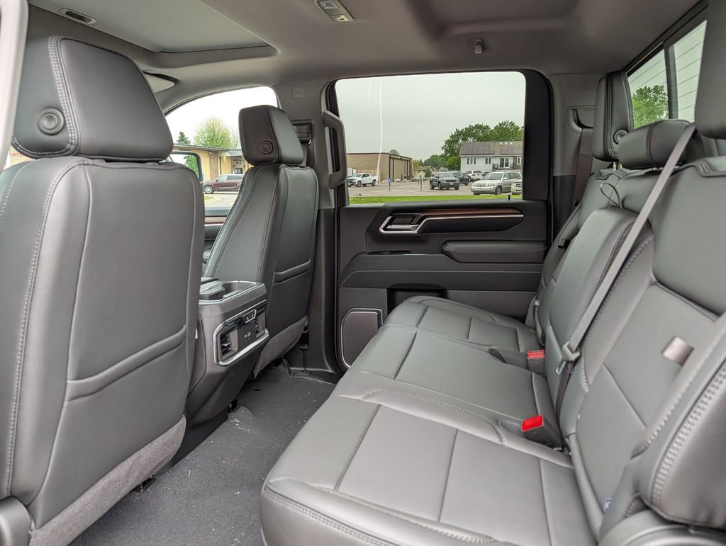 New 2026 GMC Sierra 3500 Denali w/ Denali Reserve Package AWD/4WD image 35