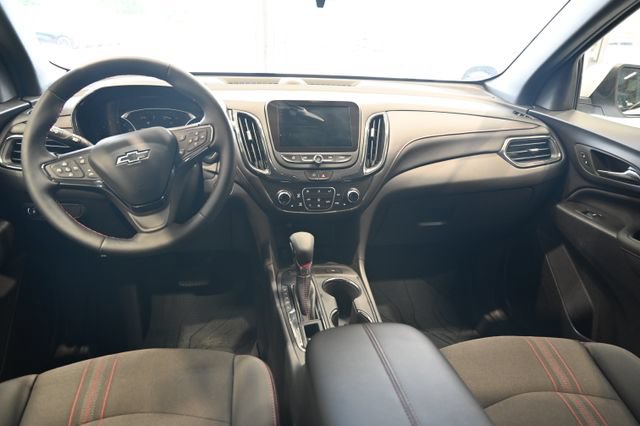 Used 2024 Chevrolet Equinox RS AWD/4WD image 12