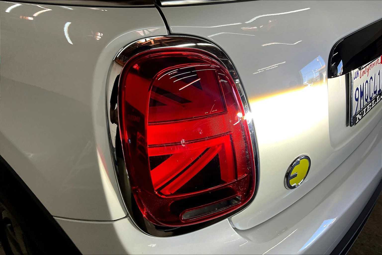 Used 2024 MINI Cooper SE image 32