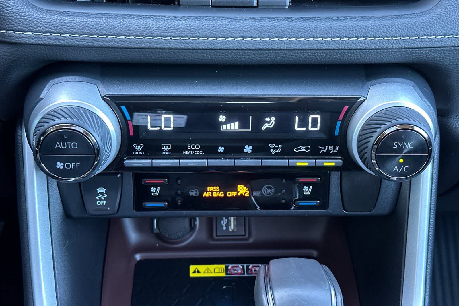 Used 2024 Toyota RAV4 Limited w/ Advanced Technology Package AWD/4WD image 22