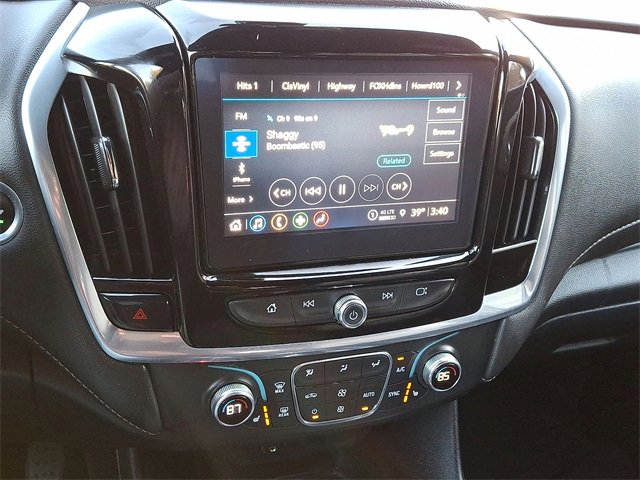 Used 2023 Chevrolet Traverse LT image 16