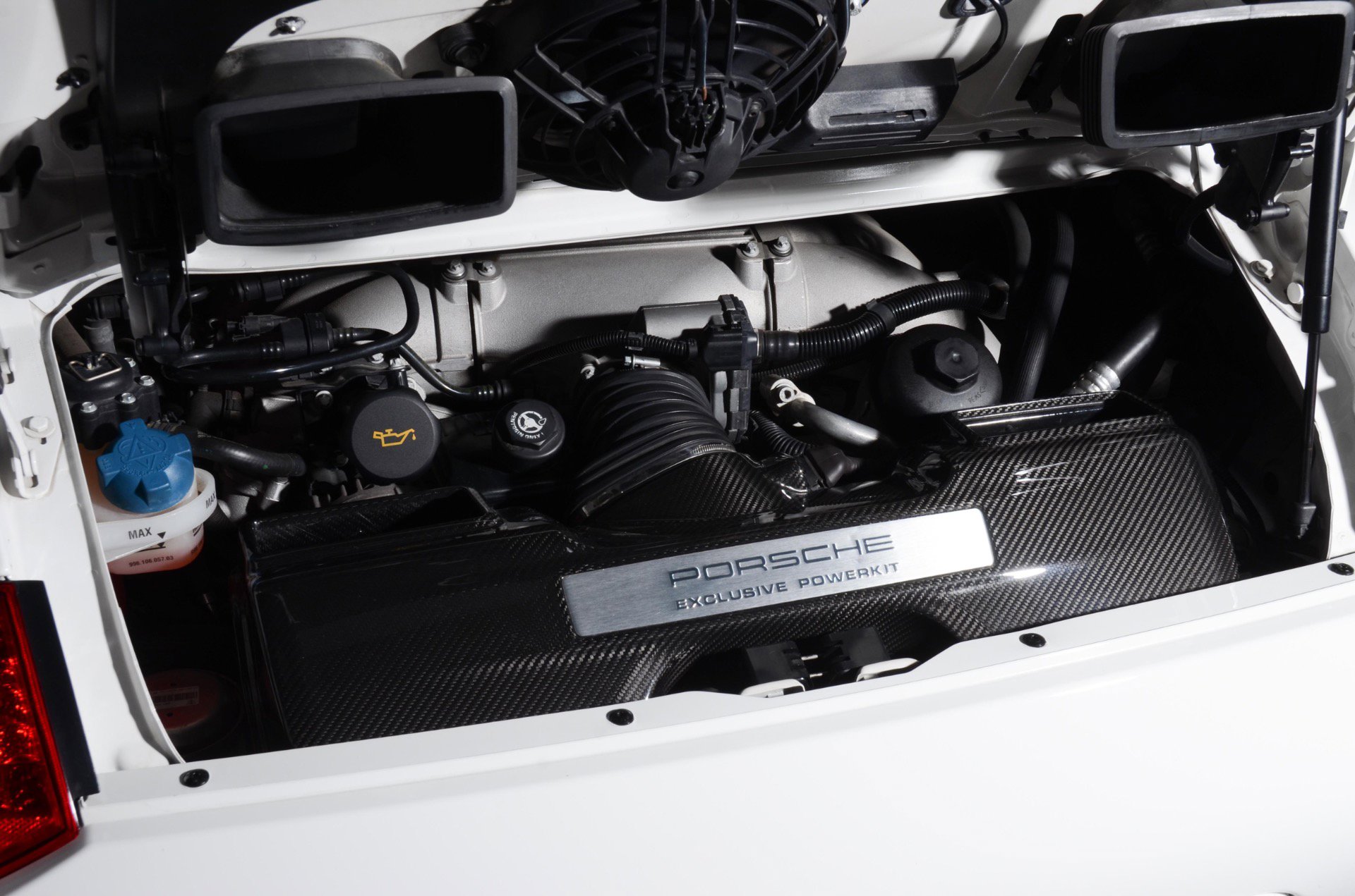 Used 2010 Porsche 911 Carrera 4S image 6