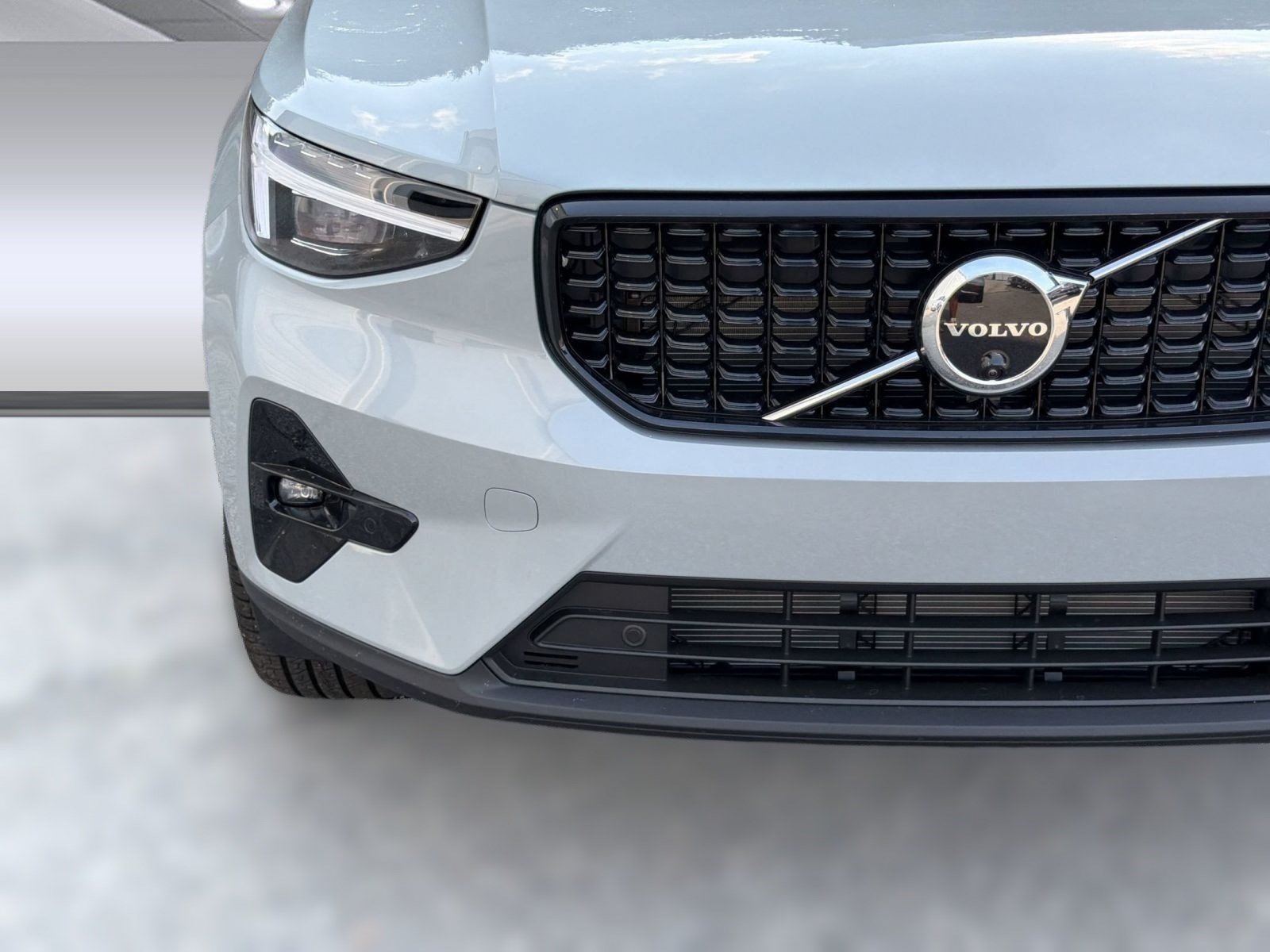 New 2026 Volvo XC40 B5 Ultra w/ Protection Package Premier AWD/4WD image 29