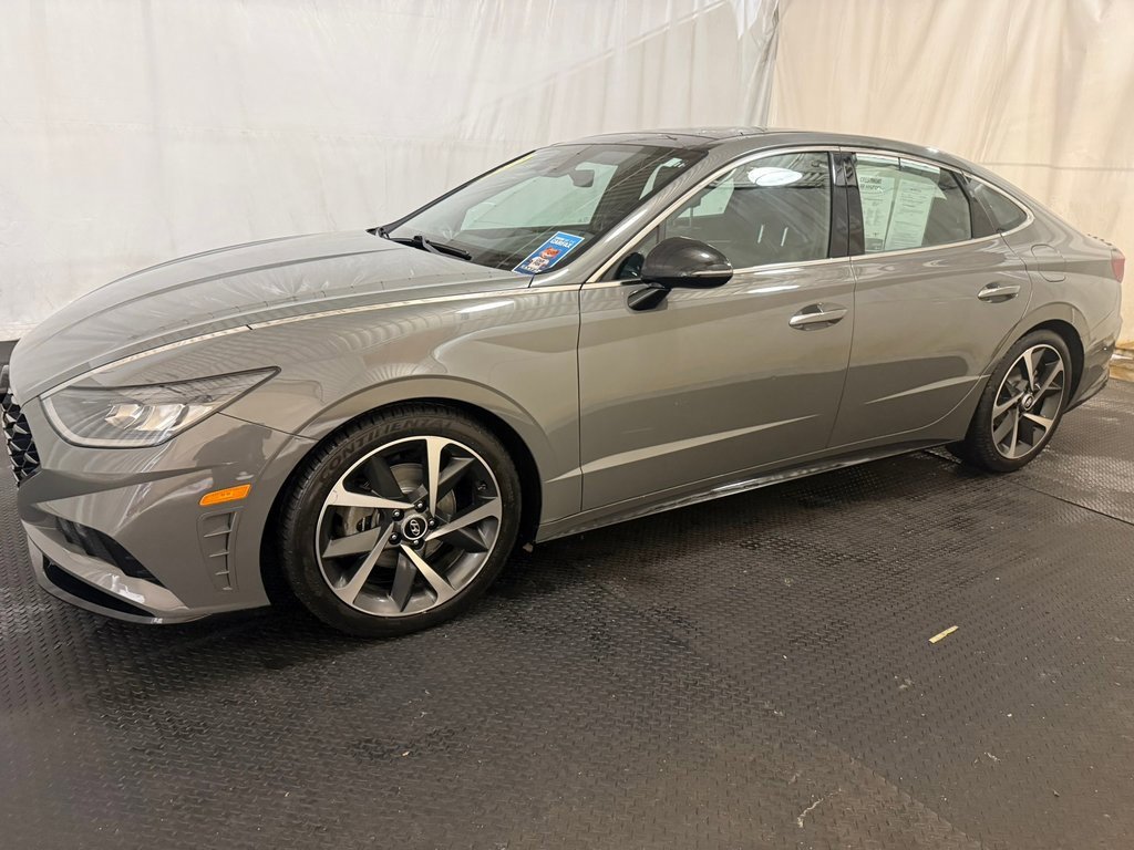Used 2022 Hyundai Sonata SEL Plus image 2