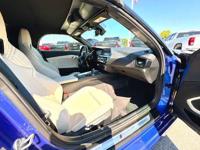Used 2024 BMW Z4 M40i w/ Premium Package RWD image 24