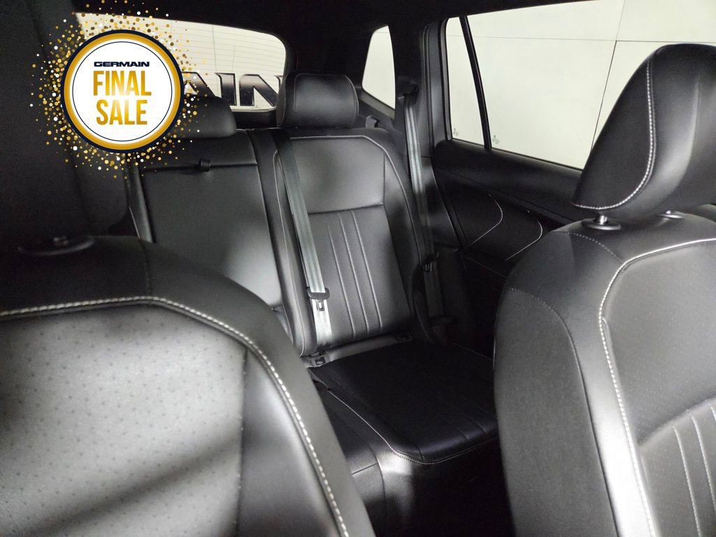 Used 2024 Volkswagen Tiguan SE R-Line image 17