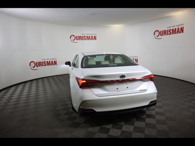 Used 2020 Toyota Avalon XLE w/ Moonroof Package FWD image 20