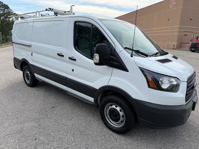 Used 2018 Ford Transit 250 130 Low Roof RWD image 36