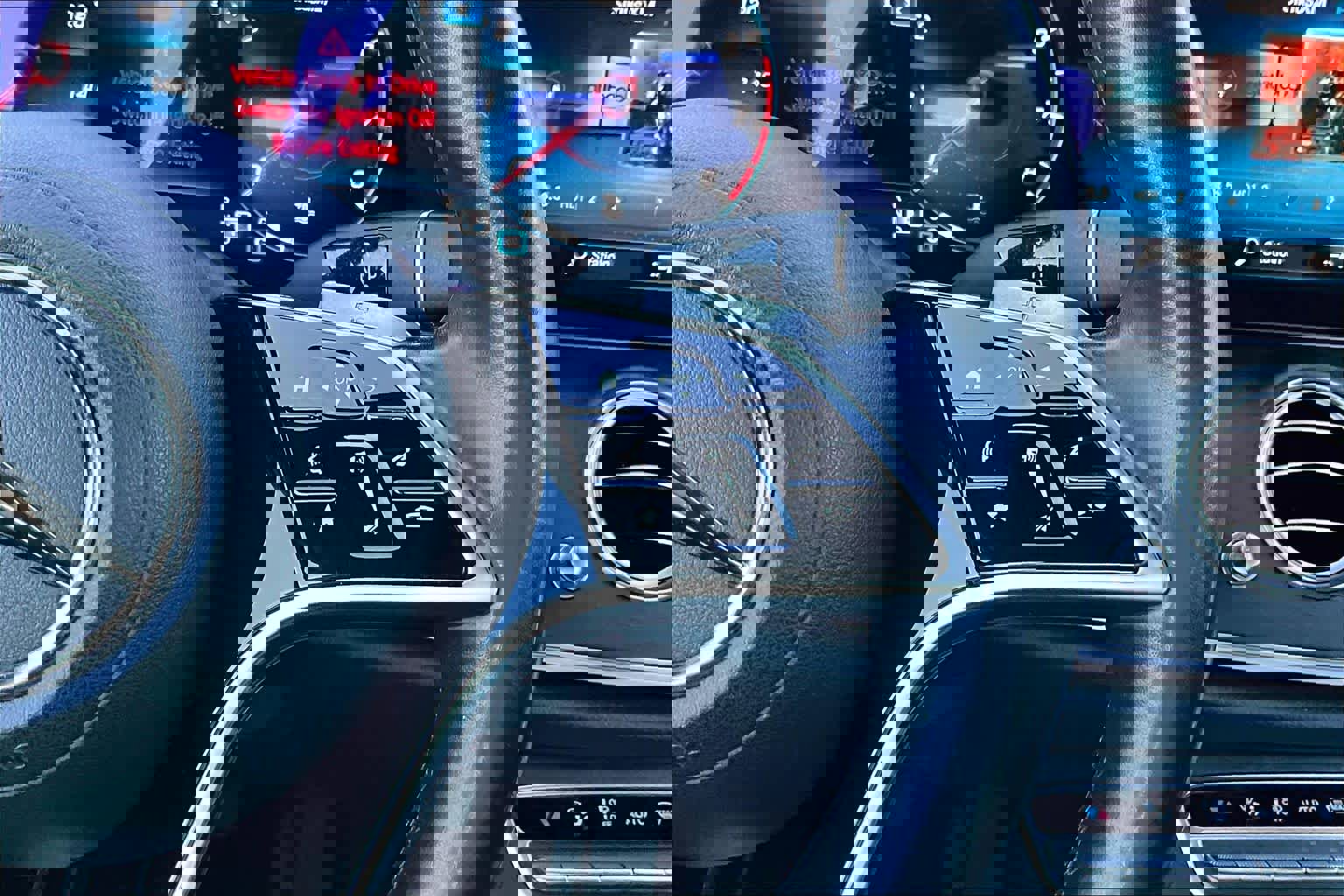 Used 2022 Mercedes-Benz E 350 4MATIC Sedan image 24