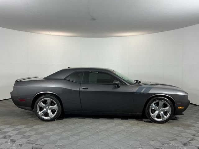 Used 2014 Dodge Challenger R/T w/ Sound Group II RWD image 4
