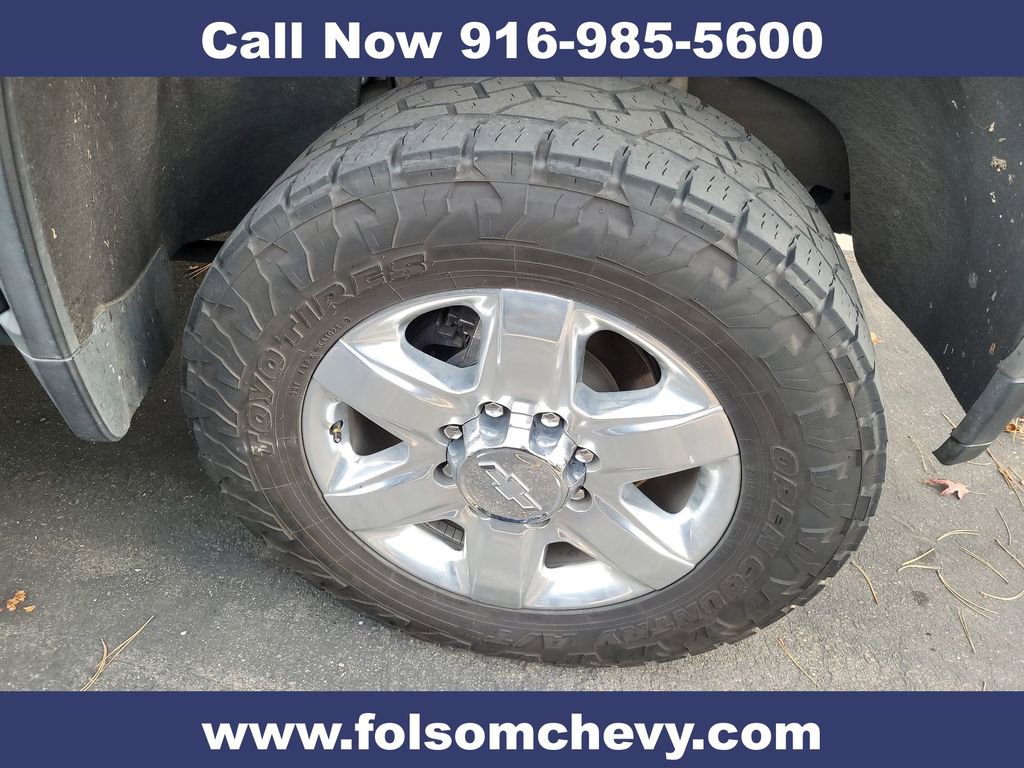 Used 2020 Chevrolet Silverado 2500 LTZ w/ LTZ Plus Package image 2