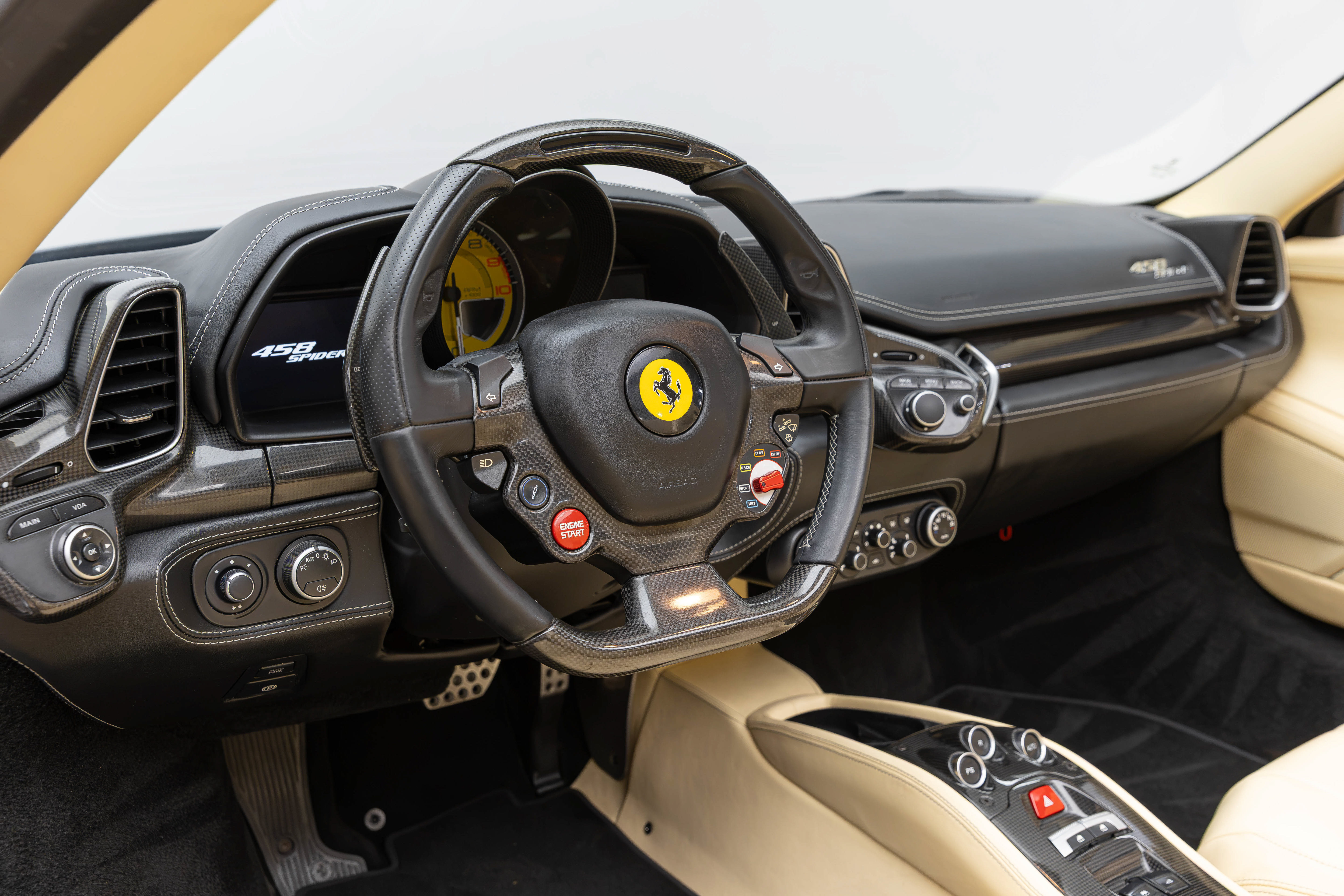 Certified 2013 Ferrari 458 Spider RWD image 4