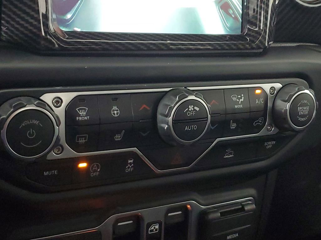 Used 2023 Jeep Gladiator Rubicon w/ Cold Weather Group image 23