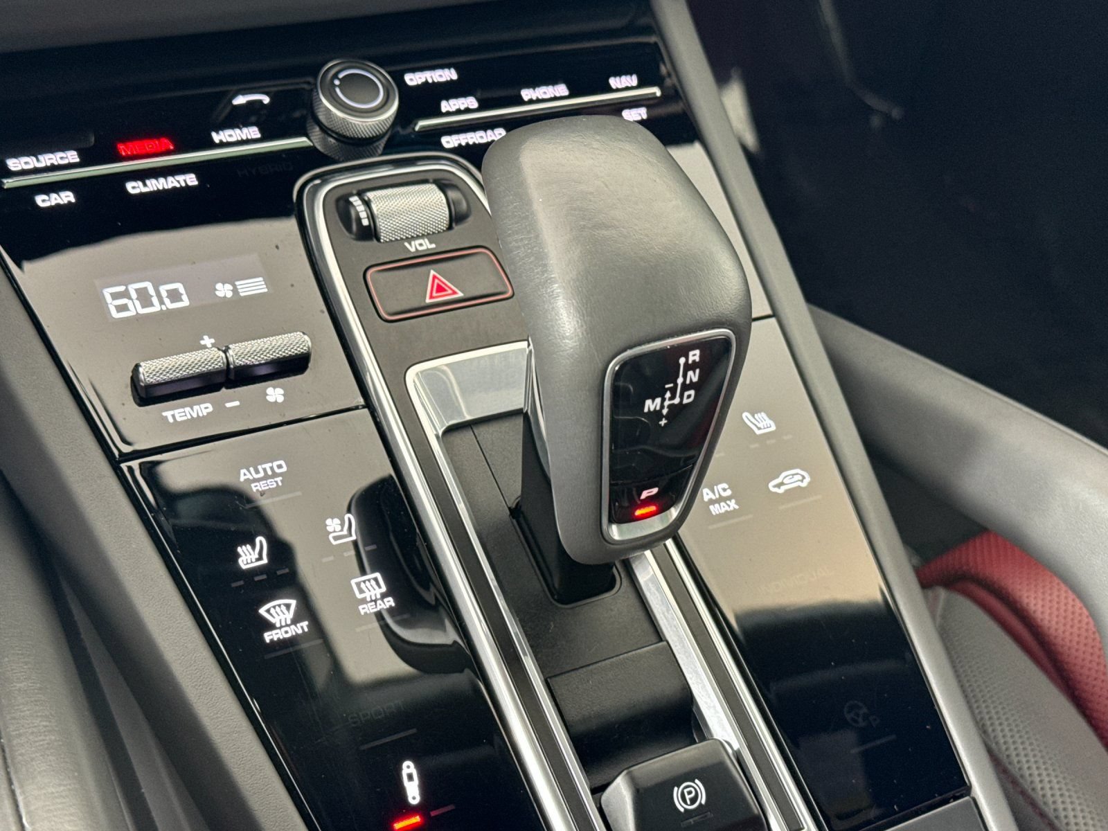 Certified 2021 Porsche Cayenne GTS AWD/4WD image 22