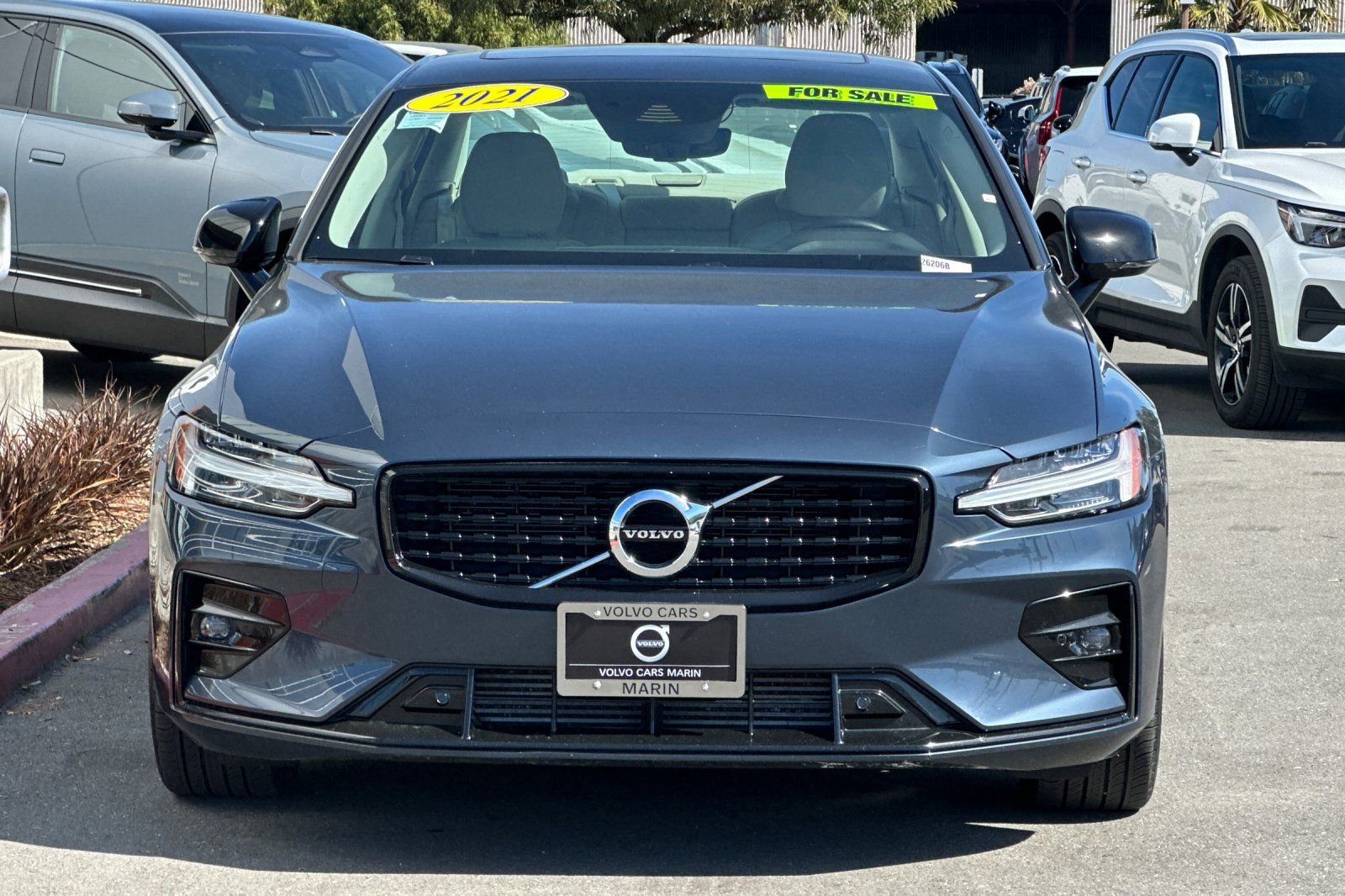 Used 2021 Volvo S60 T5 Momentum image 10