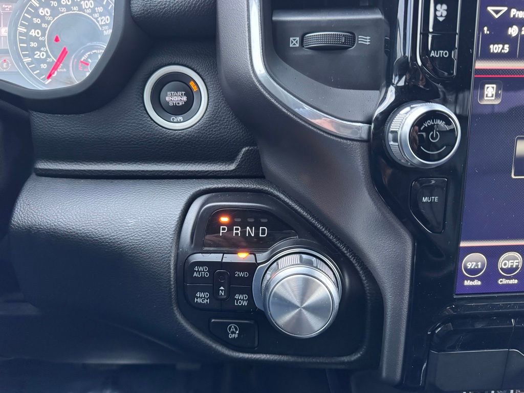 Used 2021 RAM 1500 Laramie w/ Sport Appearance Package AWD/4WD image 35