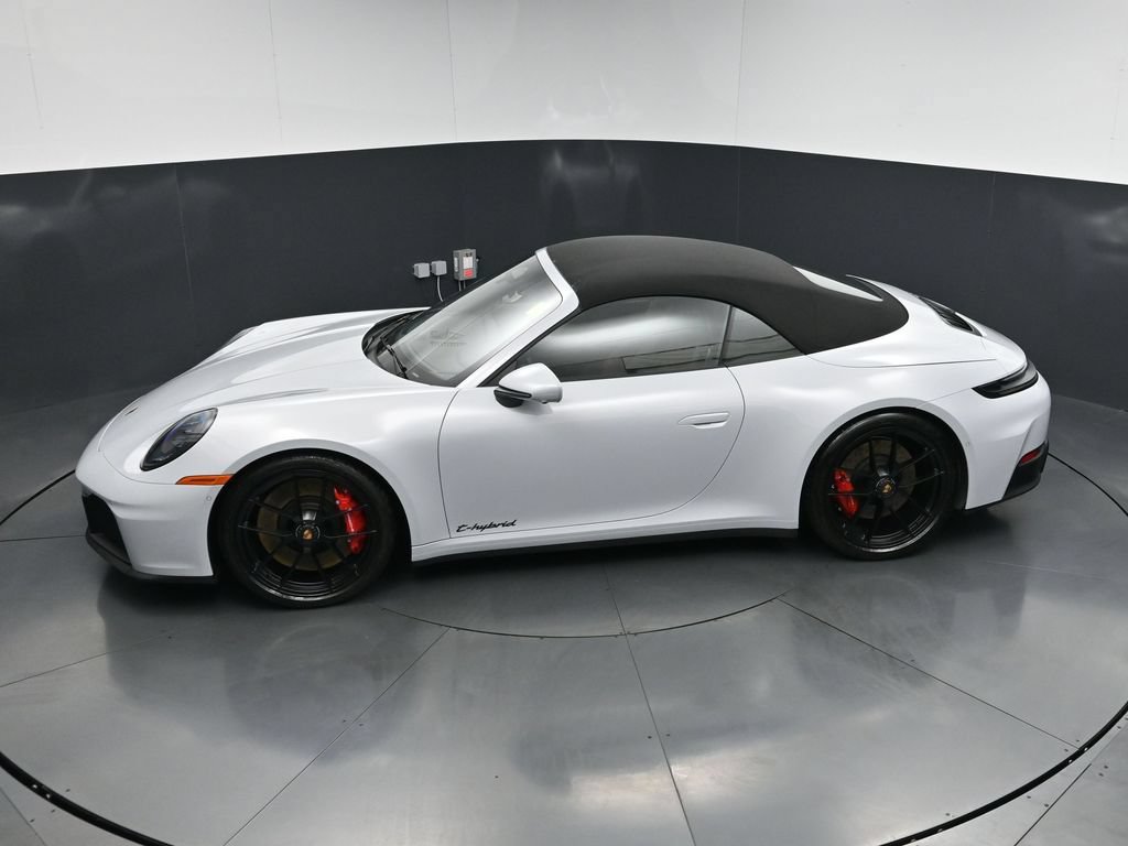 Used 2026 Porsche 911 Carrera GTS RWD image 15