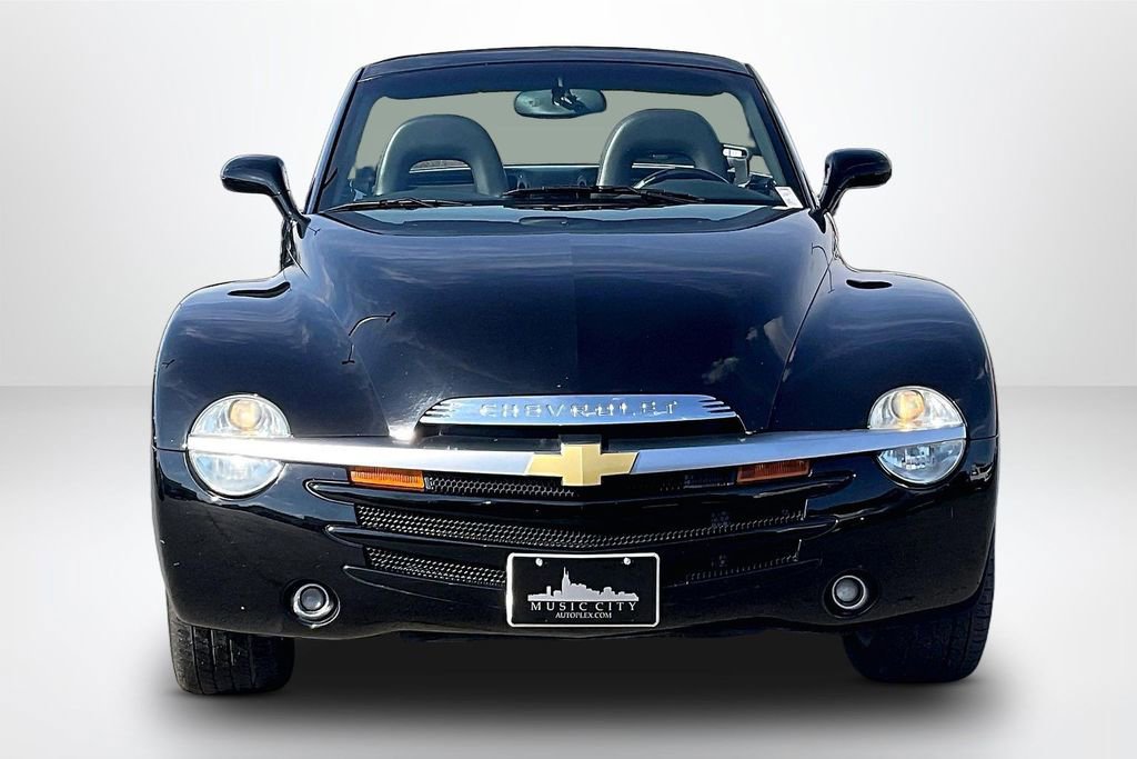 Used 2005 Chevrolet SSR w/ Preferred Equipment Group RWD image 2