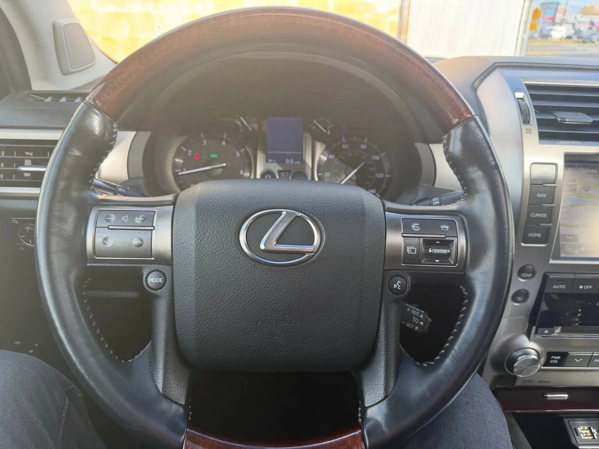 Used 2015 Lexus GX 460 Premium image 18