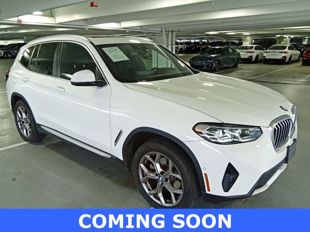 Used 2023 BMW X3 xDrive30i w/ Premium Package image 4