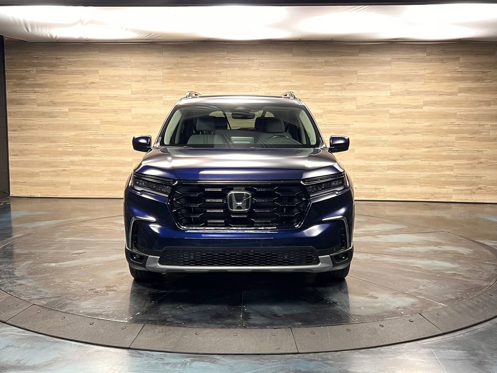 Used 2023 Honda Pilot Touring image 18