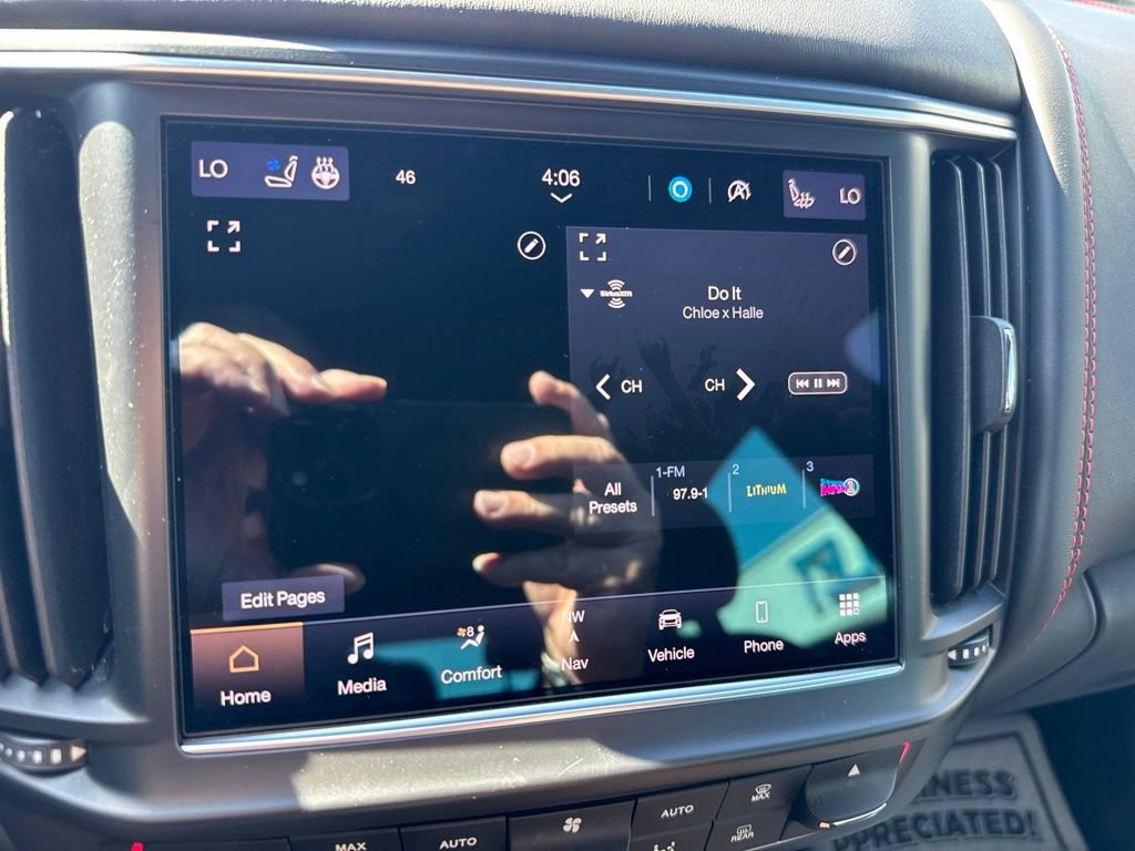 Used 2022 Maserati Levante Modena AWD/4WD image 24
