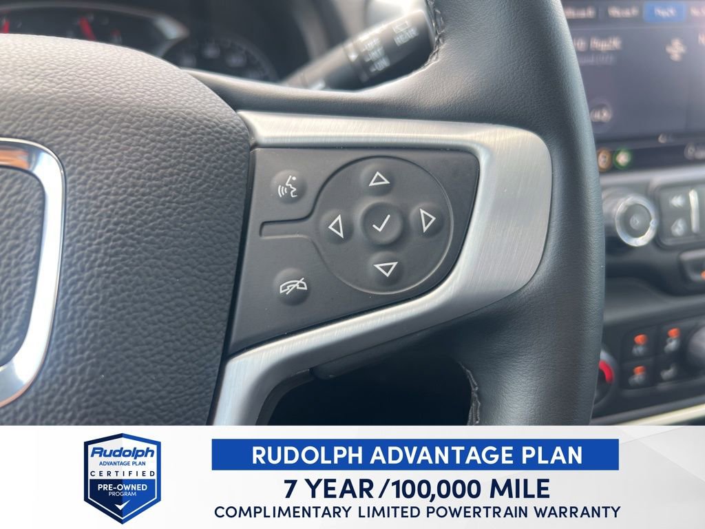 Used 2024 GMC Terrain SLT image 32