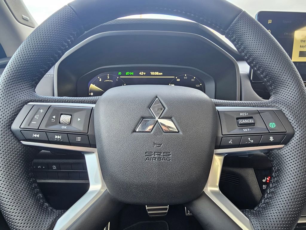 New 2026 Mitsubishi Outlander SEL image 17