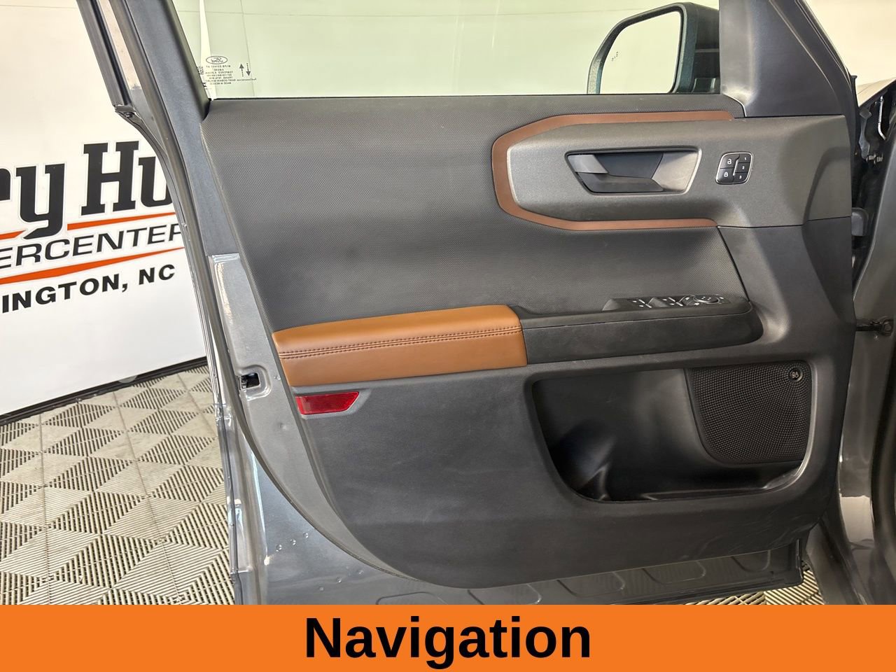 Used 2025 Ford Bronco Sport Outer Banks w/ Outer Banks Tech Package+ AWD/4WD image 8