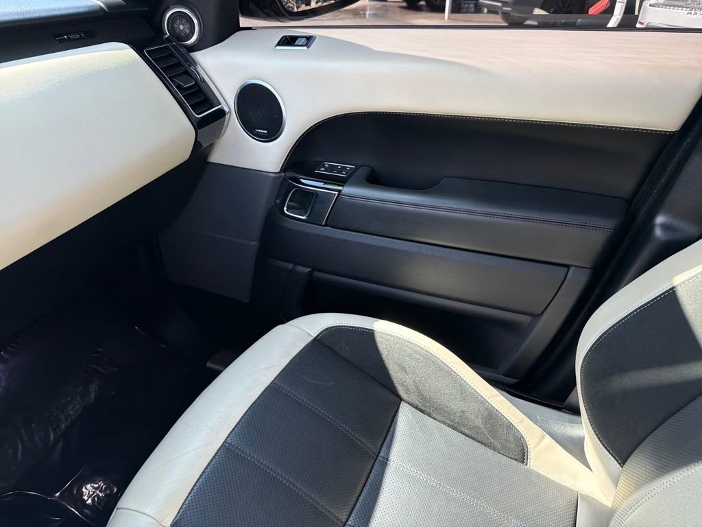 Used 2020 Land Rover Range Rover Sport HST image 30