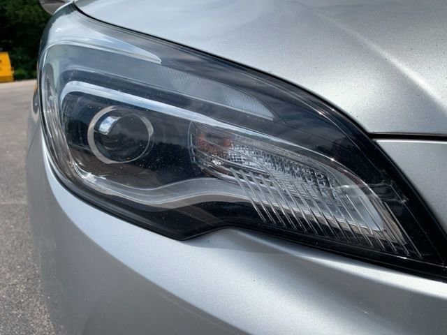 Used 2019 Buick Envision Essence FWD image 12