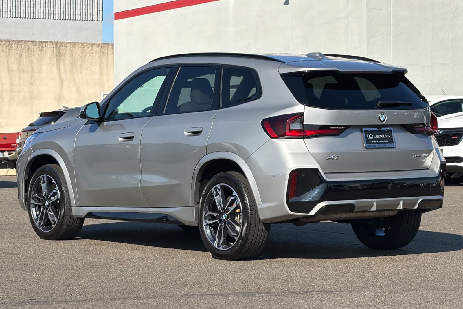 Used 2023 BMW X1 xDrive28i w/ Premium Package AWD/4WD image 7