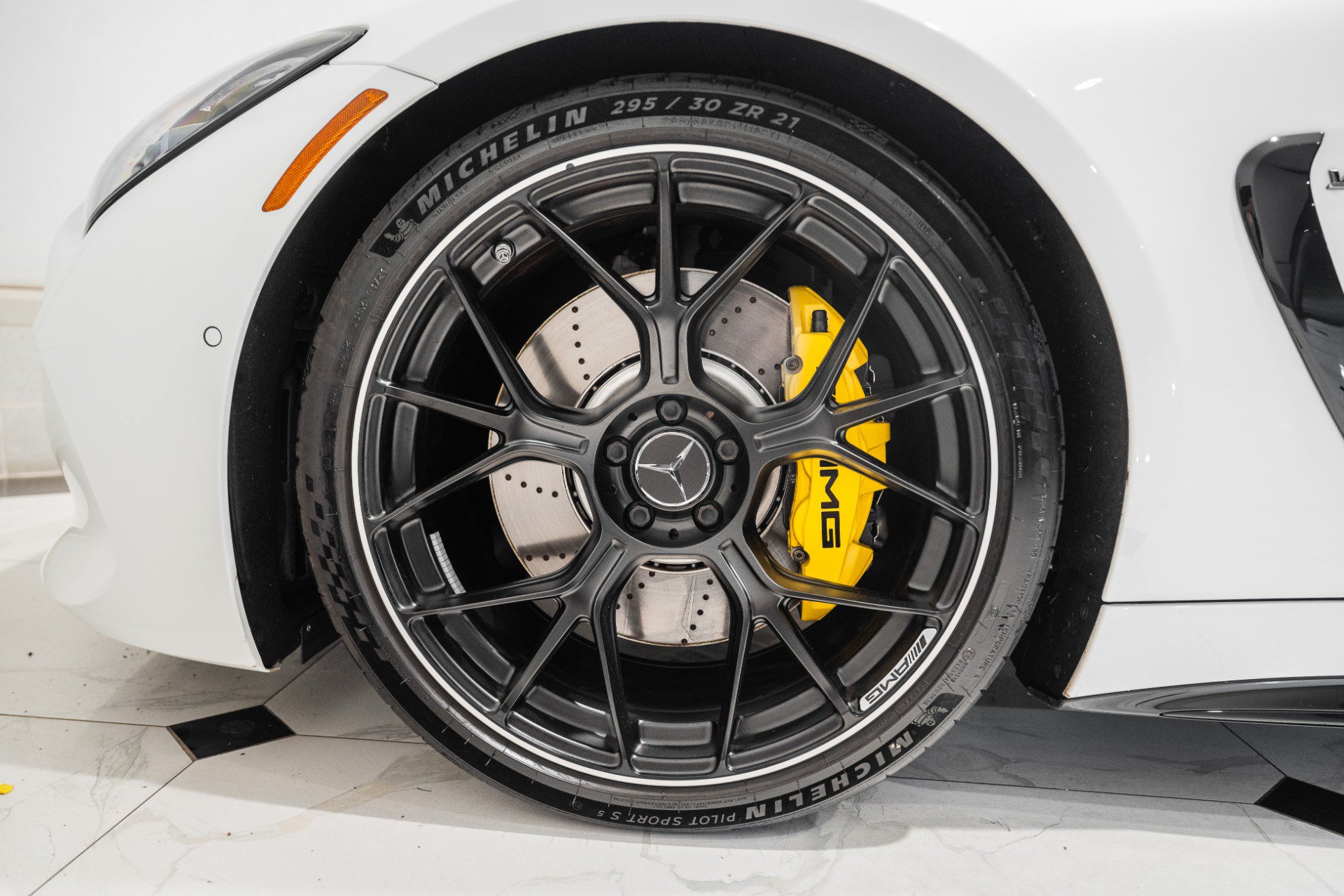 Used 2025 Mercedes-Benz AMG GT 63 image 15
