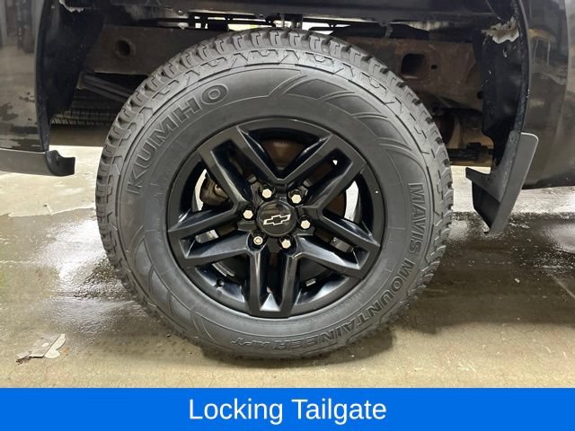 Used 2019 Chevrolet Silverado 1500 Custom Trail Boss w/ Custom Convenience Package AWD/4WD image 21