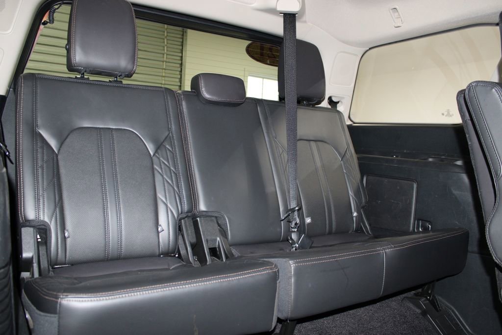 Used 2021 Ford Expedition Platinum image 34