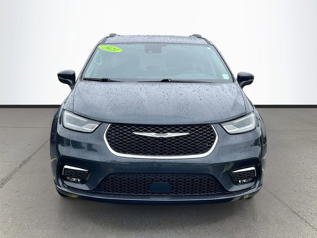 Certified 2021 Chrysler Pacifica Touring-L w/ Uconnect Theater Family Group image 2