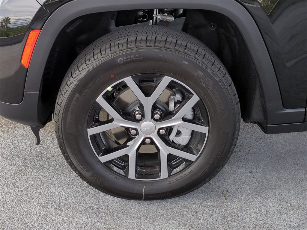 New 2025 Jeep Grand Cherokee Limited image 11