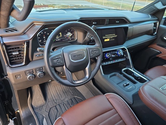 Used 2025 GMC Sierra 2500 Denali Ultimate image 16