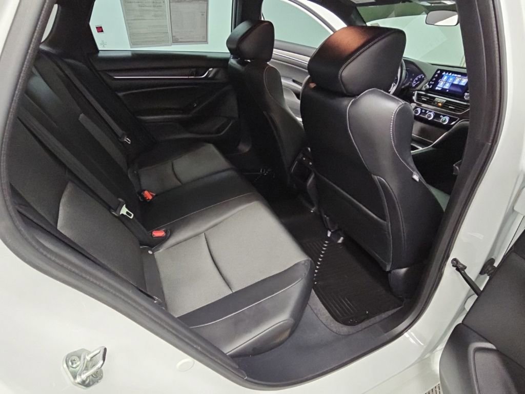 Used 2022 Honda Accord Sport image 32