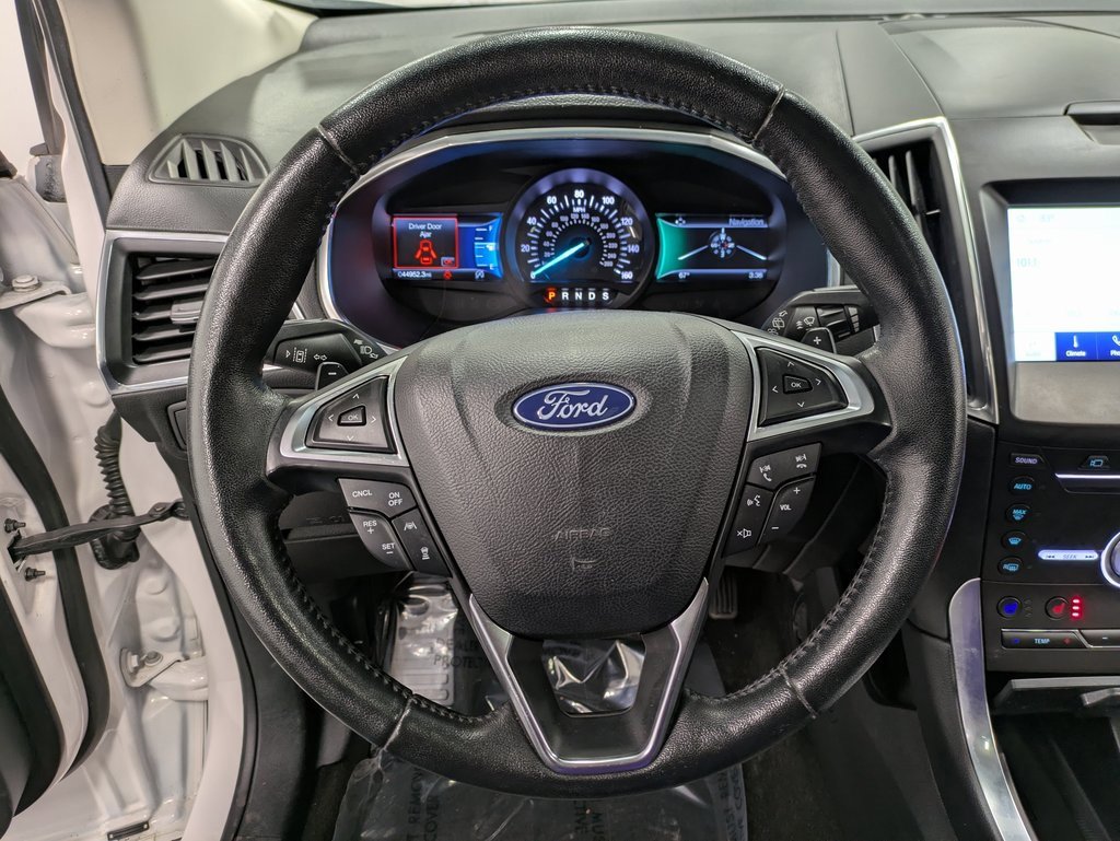 Used 2019 Ford Edge Titanium w/ Equipment Group 301A image 19