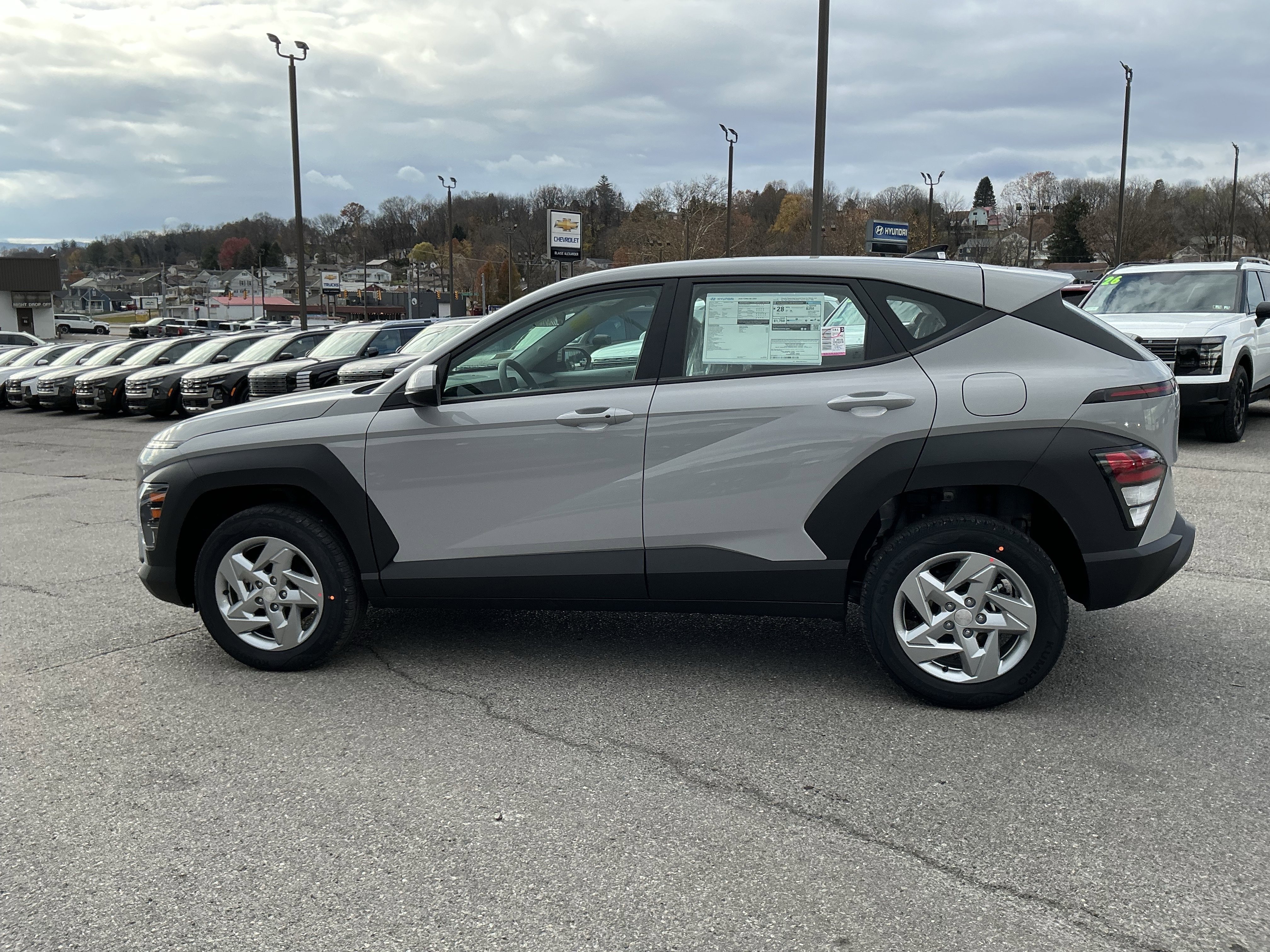 New 2026 Hyundai Kona SE image 6