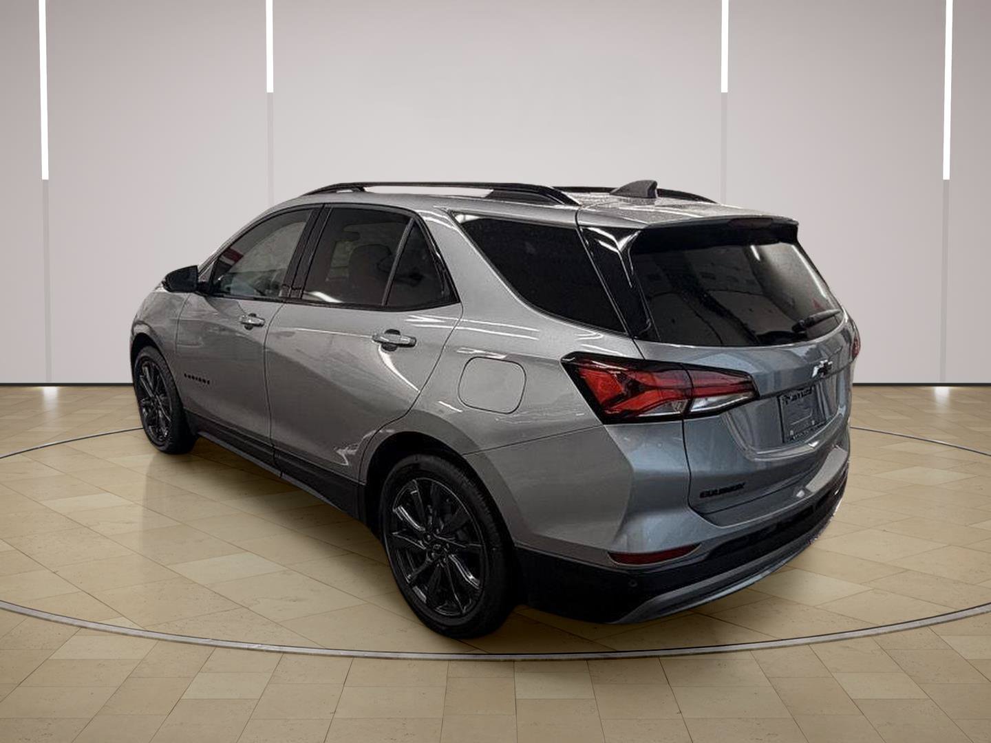 Used 2024 Chevrolet Equinox RS w/ RS Leather Package FWD image 5
