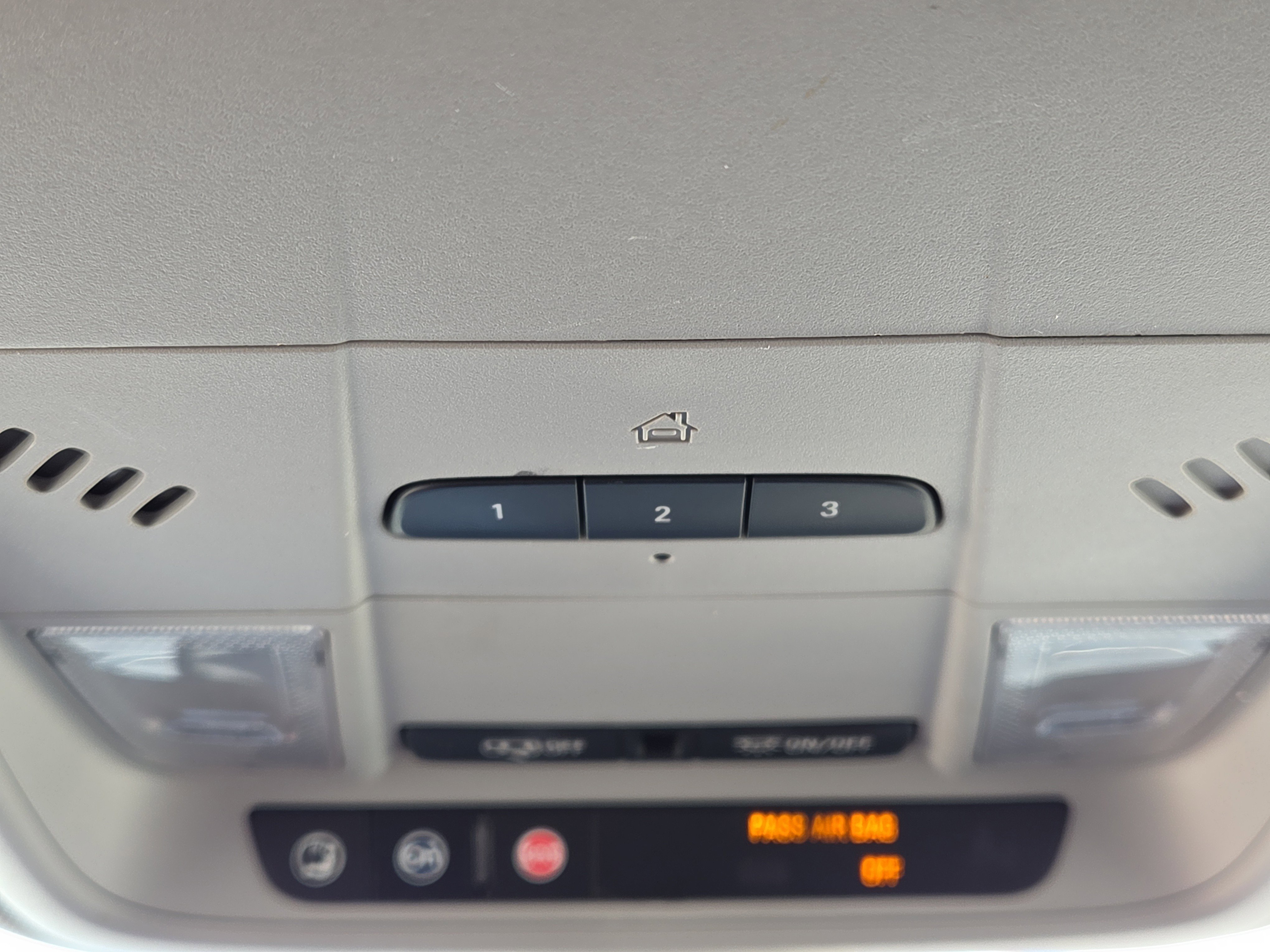 Used 2018 Chevrolet Equinox LT image 26