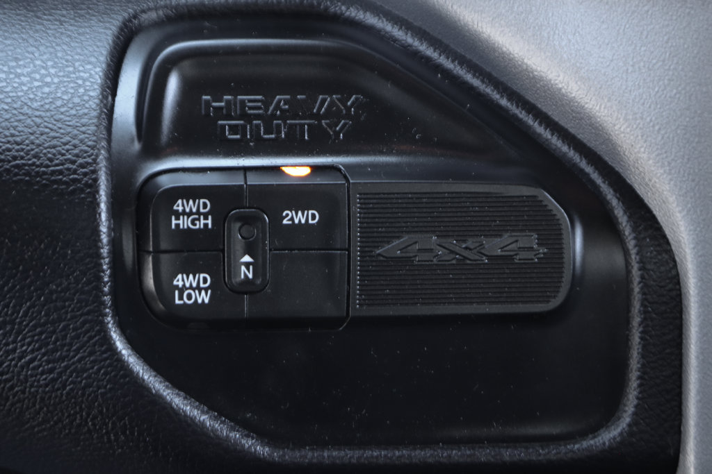 Used 2024 RAM 3500 Big Horn AWD/4WD image 33