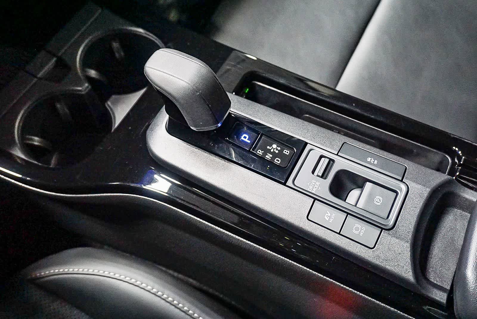 Used 2024 Toyota Prius XLE FWD image 23
