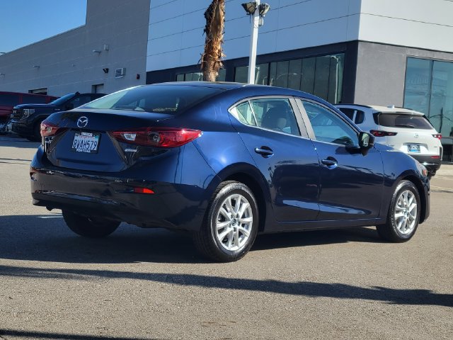 Used 2018 MAZDA MAZDA3 Sport w/ Preferred Equipment Package FWD image 4