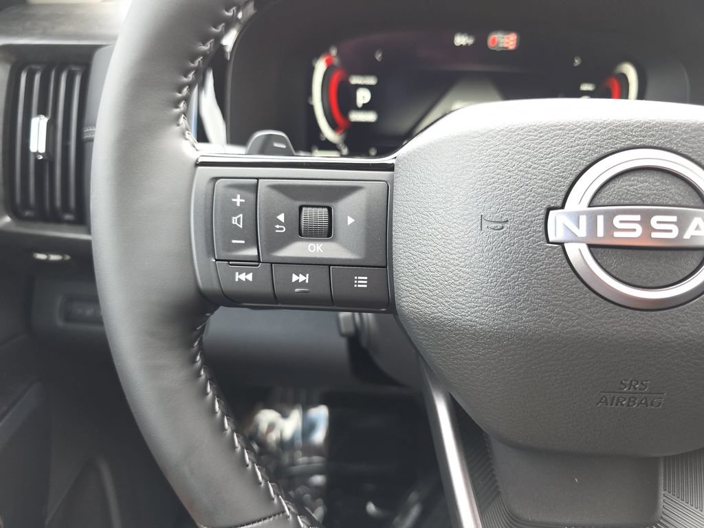 New 2026 Nissan Pathfinder Platinum FWD image 17