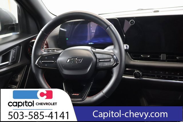 Used 2025 Chevrolet Equinox RS AWD/4WD image 16